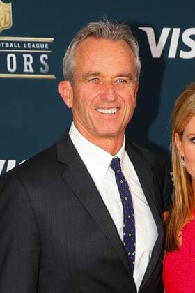 HOUSTON, TX - FEBRUARY 04: Robert F kennedy Jr on the Red Carpet at the 2017 NFL Honors on February 04, 2017, at the Wortham Theater Center in Houston, Texas. (Photo by Rich Graessle Icon Sportswire) EDITORIAL USE ONLY 276516