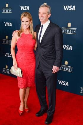 HOUSTON, TX - FEBRUARY 04: Actress Cheryl Hines and Robert Kennedy, Jr. pause for photos during the NFL Honors Red Carpet on February 4, 2017 at the Worthan Theater Center, Houston, Texas. (Photo by Ken Murray Icon Sportswire) EDITORIAL USE ONLY 276522