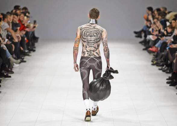 February 5, 2017 - Kiev, Ukraine - A model presents a creation by DASTISH FANTASTISH company, during the Ukrainian Fashion Week in Kiev, Ukraine, on 05 February 2017. The fashion event presents Fall Winter 2017 18 collections by Ukrainian and International designers from 4 to 8 February. Kiev Ukraine - ZUMAg194 20170205_zap_g194_011 Copyright: xSergxGlovnyx