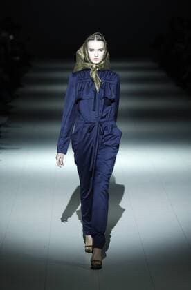 February 5, 2017 - Kiev, Ukraine - A model presents a creation by AYSINA, during the Ukrainian Fashion Week in Kiev, Ukraine, on 05 February 2017. The fashion event presents Fall Winter 2017 18 collections by Ukrainian and International designers from 4 to 8 February. Kiev Ukraine - ZUMAg194 20170205_zap_g194_012 Copyright: xSergxGlovnyx