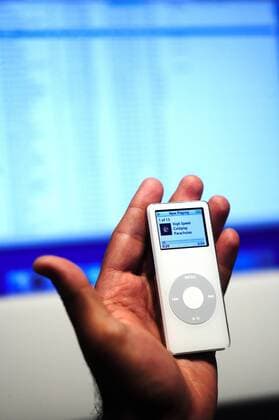 Sep 07, 2005; San Francisco, CA, USA; The new Motorola ROKR is the first cell phone equipped with a version of Apples iTunes software. The phone lets users transfer up to 100 songs from iTunes to their phone. Apple not only introduced a new product when they unveiled the iPod Nano , they actually discontinued their most popular MP3 player, the iPod mini. Mandatory - ZUMAr43_ 20050907_rua_r43_253 Copyright: xMarkxRichardsx