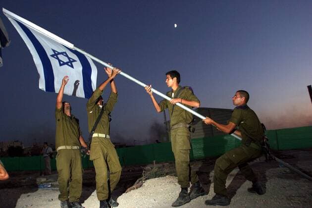 Sep 11, 2005; Gush Katif, GAZA STRIP; Israeli troops complete their withdrawal from the Gaza Strip, more than 38 years after capturing the narrow coastal area. - ZUMAn89_ 20050911_mkh_n89_204 Copyright: xNadavxNeuhausx