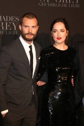 Jamie Dornan und Dakota Johnson bei der Fifty Shades of Grey - Gefährliche Liebe Film Premiere am 7.02.2017 in Hamburg Fifty Shades of Grey- Gefaehrliche Liebe Filmpremiere in Hamburg, 2017 