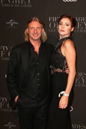 Frank Otto und Nathalie Volk bei der Fifty Shades of Grey - Gefährliche Liebe Film Premiere am 7.02.2017 in Hamburg Fifty Shades of Grey- Gefaehrliche Liebe Filmpremiere in Hamburg, 2017 