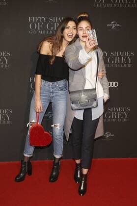 Fata Hasanovic und Elena Carriere bei der Europapremiere des Kinofilms Fifty Shades of Grey - Gefährliche Liebe Fifty Shades Darker im Cinemaxx Dammtor. Hamburg, 07.02.2017 Foto:xH.xHartmannx xFuturexImage