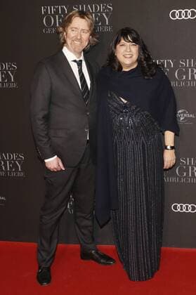 Niall Leonard mit Gattin E.L. James bei der Europapremiere des Kinofilms Fifty Shades of Grey - Gefährliche Liebe Fifty Shades Darker im Cinemaxx Dammtor. Hamburg, 07.02.2017 Foto:xH.xHartmannx xFuturexImage