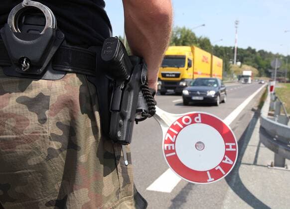 Deutsch-Polnische-Fahndungseinheit bei Kontrolle auf der A2 bundespolizei