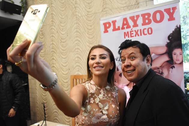 February 7, 2017 - Mexico City, Mexico - Playmate Khloe Terae is seen take a selfie with a fan during the launch of Chocolate Fantasies Playboy Mexico Magazine at Rustic Kitchen on February 07, 2017 in Mexico City, Mexico. Mexico City Mexico  - ZUMAn230 20170207_zaa_n230_383 Copyright: xCarlosxTischlerx