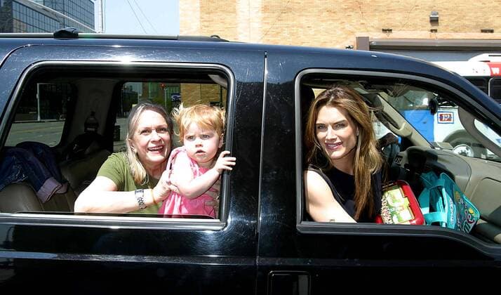 May 11, 2005 - EXCLUSIVE .K43136JBU.NATIONAL DOWN SYNDROME SOCIETY EVENT AT THE COPACABANA, NEW YORK CITY 05-11-2005. BURSTEIN-TALESNICK- 2005.BROOKE SHIELDS WITH HER MOTHER TERRI AND DAUGHTER ROWAN. - ZUMAg49_ 20050511_gaf_g49_014 Copyright: xBursteinxTalesnickx