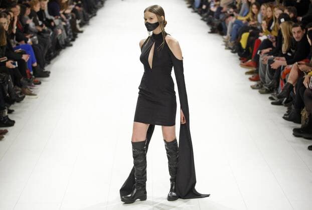 February 8, 2017 - Kiev, Ukraine - A model presents a creation by Ukrainian designer IVAN FOTESKO, during the Ukrainian Fashion Week in Kiev, Ukraine, on 08 February 2017. The fashion event presents Fall Winter 2017 18 collections by Ukrainian and International designers from 4 to 8 February. Kiev Ukraine - ZUMAg194 20170208_zap_g194_012 Copyright: xSergxGlovnyx