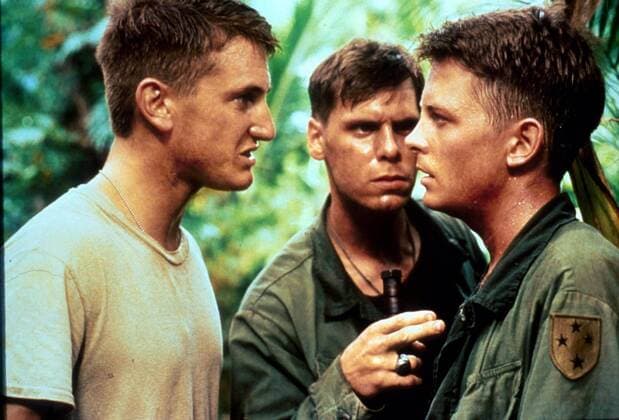 Michael J. Fox, 60. Geburtstag am 9. Juni June 14, 2005 - MICHAEL J. FOX WITH SEAN PENN AND DON HARVEY IN CASUALTIES OF WAR .SUPPLIED BY - TV-FILM STILL - ZUMAg49_ 20050614_gaf_g49_270 Copyright: xGlobexPhotosx
