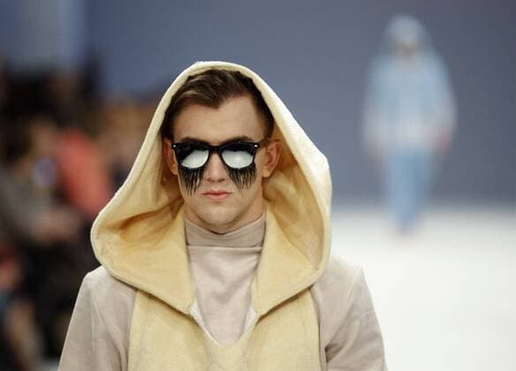 February 8, 2017 - Kiev, Ukraine - A model presents a creation by Ukrainian designer Nikita Melenevskiy during the Ukrainian Fashion Week FW 2017 18, at Mystetskyi Arsenal in Kiev, Ukraine, 08 February 2017. The event presents Autumn-Winter 2017 18 collections by Ukrainian and International designers, from 4 to 8 February Kiev Ukraine  - ZUMAn230 20170208_zaa_n230_448 Copyright: xStrx