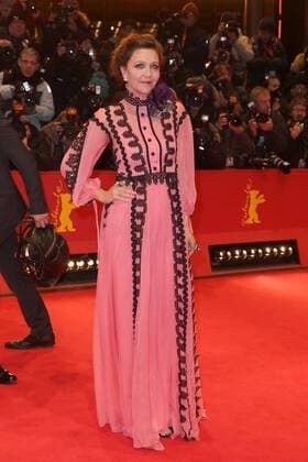 67. Berlinale - Premiere Eröffnungsfilm Django Maggie Gyllenhaal bei der Eroeffnung der 67. Berlinale mit der Premiere von Django am 9.02.2017 in Berlin Berlinale 2017 Opening und Django Premiere in Berlin, 2017 