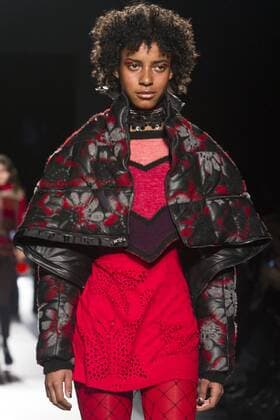 A model presents the creations of the fall-winter collection of the Spanish brand Desigual during New York Fashion Week in New York, United States, 9 February 2016. DESIGUAL PRESENTS FALL WINTER COLLECTION IN NEW YORK !ACHTUNG: NUR REDAKTIONELLE NUTZUNG!  Copyright: xMiguelxRajmilx NYC001 20170209-636222714052376757