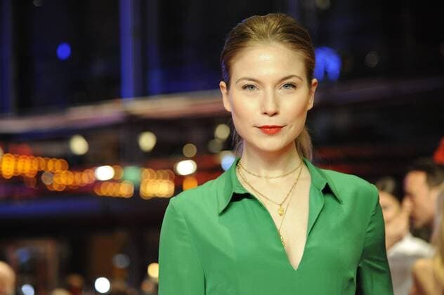 67. Berlinale - Premiere Eröffnungsfilm Django Schauspielerin Nora von Waldstätten anlässlich der Eröffnung der 67. Berlinale mit dem Film DJANGO snapshot-photography K.M.Krause