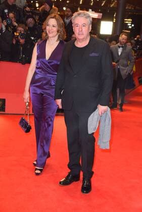 67. Berlinale - Premiere Eröffnungsfilm Django Martina Gedeck mit Freund Markus Imboden 67. Internationale Filmfestspiele Berlin (Berlinale) -Eröffnungsgala im Berlinale Palast am Potsdamer Platz in Berlin am 09.02.2017