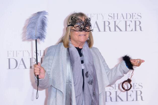. 09 02 2017. London, United Kingdom. Linda Robson arrives at the Fifty Shades Darker - UK film premiere. Odeon, Leicester Square.  xChrisxJosephx xi-Imagesx IIM-14351-0004