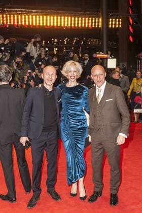 Katja Hofmann, Oliver Hirschbiegel und ein Gast auf der Berlinale zur Django Premiere 2017 Katja Hofmann, Oliver Hirschbiegel und ein Gast auf der Berlinale zur Django Premiere 2017