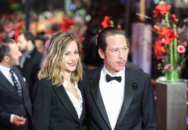 (170210) -- BERLIN, Feb. 10, 2017 -- Actress Cecile de France (L) and actor Reda Kateb of French film Django pose for photos on the red carpet of the opening ceremony of the 67th Berlinale International Film Festival in Berlin, capital of Germany, on Feb. 9, 2017. The 67th Berlinale International Film Festival opened Thursday with screening of the French film Django . )(yk) GERMANY-BERLIN-67TH BERLINALE-OPENING CEREMONY ShanxYuqi 