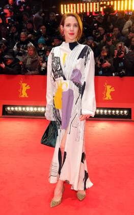 Julia Malik vor dem Berlinale Palast Theater am Potsdamer Platz, Marlene-Dietrich-Platz, Berlin, bei der Premiere zu dem Film - Django - im Rahmen der 67. Berlinale Internationale Filmfestspiele 66th Berlin International Film Festival Berlinale 2016, La Berlinale - Le 66e festival international du film de Berlin. Copyright imago stock&people GmbH Tinkeres Datum: 09.02.2017 Berlinale Django