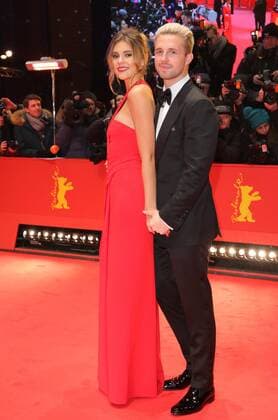 Stefanie Giesinger und Freund Marcus Butler vor dem Berlinale Palast Theater am Potsdamer Platz, Marlene-Dietrich-Platz, Berlin, bei der Premiere zu dem Film - Django - im Rahmen der 67. Berlinale Internationale Filmfestspiele 66th Berlin International Film Festival Berlinale 2016, La Berlinale - Le 66e festival international du film de Berlin. Copyright imago stock&people GmbH Tinkeres Datum: 09.02.2017 Berlinale Django