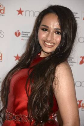 Jazz Jennings bei der American Heart Association s Go Red For Women Red Dress Collection Modenschau im Rahmen der New York Fashion Week im Hammerstein Ballroom. New York, 09.02.2017 Foto:xD.xVanxTinex xFuturexImage
