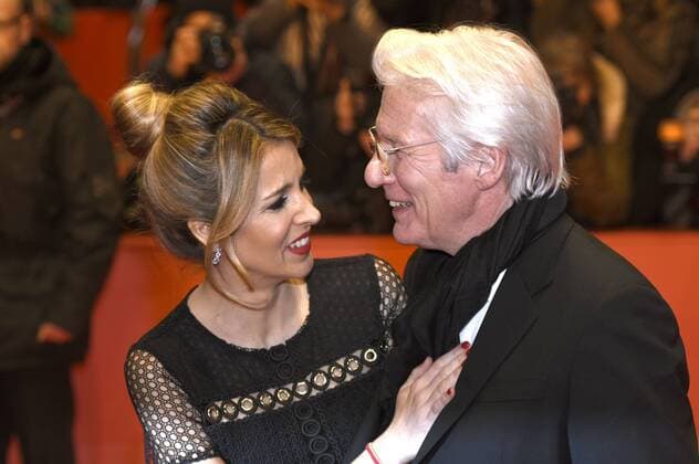 Richard Gere and his girlfriend Alejandra Silva attending the The Dinner premiere at the 67th Berlin International Film Festival Berlinale 2017 at Berlinale Palast on February 10, 2017 in Berlin, Germany. Foto:xC.xNiehausx xFuturexImage