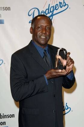 May 5, 2005 - Century City, CALIFORNIA - K42433FB.THE 2005 JACKIE ROBINSON FOUNDATION CELEBRATING EXCELLENCE GALA, HONORS HOLLY ROBINSON PEETE.AND RICHARD ROUNDTREE.05-5-2005. FITZROY BARRETT 2005.RICHARD ROUNDTREE - ZUMAg49_ 20050505_gaf_g108_136 Copyright: xFitzroyxBarrettx