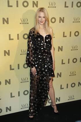 Bilder des Tages Nicole Kidman CELEBRITES : Premiere Filmpremiere Film Lion - Paris - 10 02 2017 GwendolineLeGoff Panoramic 