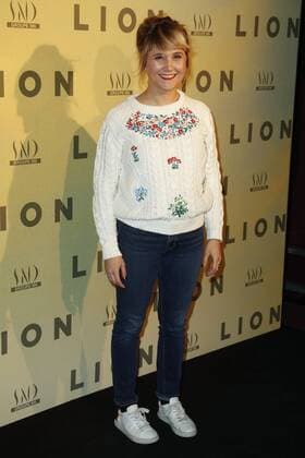 Berangere Krief CELEBRITES : Premiere Filmpremiere Film Lion - Paris - 10 02 2017 GwendolineLeGoff Panoramic 