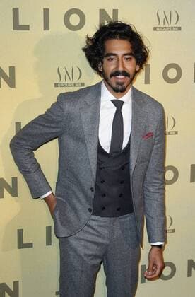 Dev Patel CELEBRITES : Premiere Filmpremiere Film Lion - Paris - 10 02 2017 GwendolineLeGoff Panoramic 
