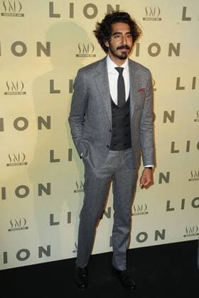 Dev Patel CELEBRITES : Premiere Filmpremiere Film Lion - Paris - 10 02 2017 GwendolineLeGoff Panoramic 