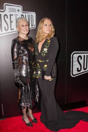 Glenn Close und ihre Tochter Annie Starke bei der Musical Premiere von Andrew Lloyd Webbers Sunset Boulevard am 9.02.2017 in New York Andrew Lloyd Webber s Sunset Boulevard Opening Night After Party in New York, 2017 