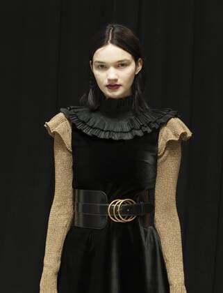 USA: New York Fashion week Fall 2017 Jill Stuart Model shows off dress by Jill Stuart backstage in preparation for presentation during New York Fashion week Fall 2017 at 195 Broadway.  LevxRadin