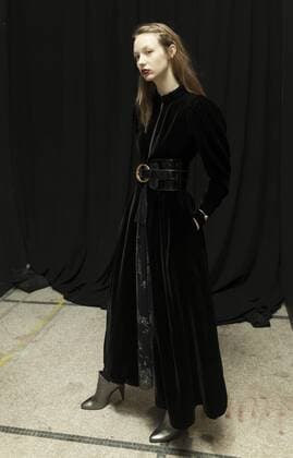 USA: New York Fashion week Fall 2017 Jill Stuart Model shows off dress by Jill Stuart backstage in preparation for presentation during New York Fashion week Fall 2017 at 195 Broadway.  LevxRadin