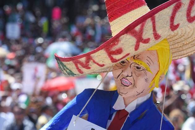 February 12, 2017 - Mexico City, Mexico - A pinata of Donald Trump it seen at protest against US president Donald Trump because The lifting of the wall at the border to avoid cross-border migration at Reforma Avenue on February 12, 2017 in Mexico City, Mexico Mexico City Mexico  - ZUMAn230 20170212_zaa_n230_494 Copyright: xCarlosxTischlerx
