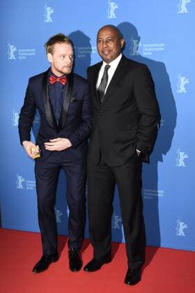 Stefan Konarske und Raoul Peck bei der Premiere von Le jeune Karl Marx The Young Karl Marx Der junge Karl Marx auf der Berlinale 2017 67. Internationale Filmfestspiele Berlin im Friedrichstadt-Palast. Berlin, 12.02.2017 Foto:xC.xNiehausx xFuturexImage