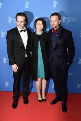August Diehl, Hannah Steele und Stefan Konarske bei der Premiere von Le jeune Karl Marx The Young Karl Marx Der junge Karl Marx auf der Berlinale 2017 67. Internationale Filmfestspiele Berlin im Friedrichstadt-Palast. Berlin, 12.02.2017 Foto:xC.xNiehausx xFuturexImage