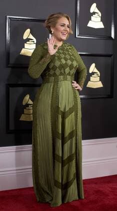 February 12, 2017 - Los Angeles, CALIFORNIA, UNITED STATES OF AMERICA - Singer Adele arrives to the red carpet for the 59th Grammy s awards at the staples center in Los Angeles, California on Sunday 12 February 2017..ARMANDO ARORIZO. Los Angeles UNITED STATES OF AMERICA - ZUMAa60_ 20170212_zaf_a60_012 Copyright: xArmandoxArorizox