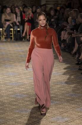 New York: Fashion Week Fall 2017 Christian Siriano Model walks runway for Christian Siriano collection during New York Fashion week Fall 2017 at Plaza Hotel  LevxRadin