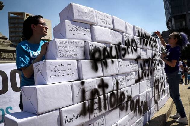 February 12, 2017 - Mexico - EUM20170212NAC35.JPG.CIUDAD DE MEXICO Protests Protestas-Trump.- Anti Trump Proteste in Mexiko City Foto: Agencia EL UNIVERSAL AFBV Mexico  - ZUMAu78_ 20170212_zaf_u78_073 Copyright: xJorgexSerratosx