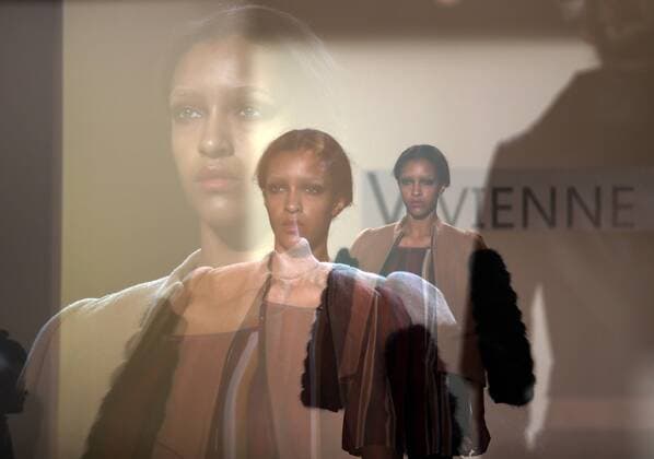 The multiple exposure photo taken on Feb. 12, 2017 shows models presenting creations of Vivienne Hu during the 2017 New York Fashion Week in New York City, the United States. ) (zhf) U.S.-NEW YORK-FASHION-VIVIENNE HU QinxLang 