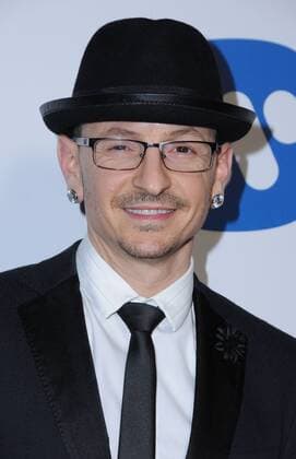 February 12, 2017 - Los Angeles, CA, United States - 12 February 2017 - Los Angeles, California - Chester Bennington. Warner Music Group Hosts Annual Grammy Celebration held at Milk Studios. Photo Credit: AdMedia Los Angeles United States - ZUMAa123 20170212_zaa_a123_222 Copyright: xBirdiexThompsonx