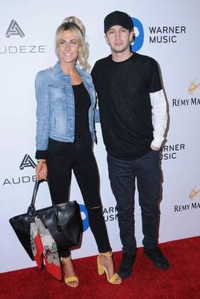 February 12, 2017 - Los Angeles, CA, United States - 12 February 2017 - Los Angeles, California - Jenna Black, Tyler Joseph. Warner Music Group Hosts Annual Grammy Celebration held at Milk Studios. Photo Credit: AdMedia Los Angeles United States - ZUMAa123 20170212_zaa_a123_315 Copyright: xBirdiexThompsonx