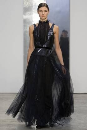 New York Fashion Week - Carolina Herrera Modenschau A model presents a night gown of the Fall Winter 2017 collection by Venezuelan designer Carolina Herrera, during New York Fashion Week in New York, United States, 13 February 2017. CAROLINA HERRERA AT NEW YORK FASHION WEEK !ACHTUNG: NUR REDAKTIONELLE NUTZUNG!  Copyright: xMiguelxRajmilx NYC001 20170213-636226088879746574