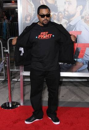 February 13, 2017 - Westwood, CA, United States - 13 February 2017 - Westwood, California - Ice Cube. Fist Fight Los Angeles premiere held at Regency Village Theatre. Photo Credit: AdMedia Westwood United States - ZUMAa123 20170213_zaa_a123_027 Copyright: xBirdiexThompsonx