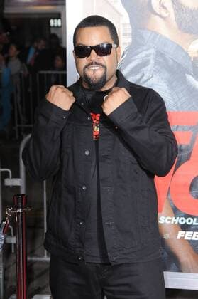 February 13, 2017 - Westwood, CA, United States - 13 February 2017 - Westwood, California - Ice Cube. Fist Fight Los Angeles premiere held at Regency Village Theatre. Photo Credit: AdMedia Westwood United States - ZUMAa123 20170213_zaa_a123_029 Copyright: xBirdiexThompsonx