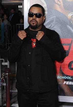 February 13, 2017 - Westwood, CA, United States - 13 February 2017 - Westwood, California - Ice Cube. Fist Fight Los Angeles premiere held at Regency Village Theatre. Photo Credit: AdMedia Westwood United States - ZUMAa123 20170213_zaa_a123_030 Copyright: xBirdiexThompsonx