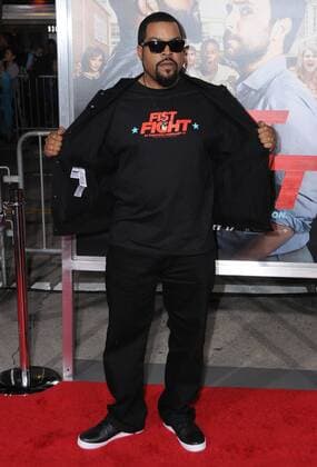 February 13, 2017 - Westwood, CA, United States - 13 February 2017 - Westwood, California - Ice Cube. Fist Fight Los Angeles premiere held at Regency Village Theatre. Photo Credit: AdMedia Westwood United States - ZUMAa123 20170213_zaa_a123_032 Copyright: xBirdiexThompsonx
