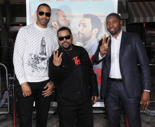 February 13, 2017 - Westwood, CA, United States - 13 February 2017 - Westwood, California - Kenyon Martin, Ice Cube. Fist Fight Los Angeles premiere held at Regency Village Theatre. Photo Credit: AdMedia Westwood United States - ZUMAa123 20170213_zaa_a123_176 Copyright: xBirdiexThompsonx